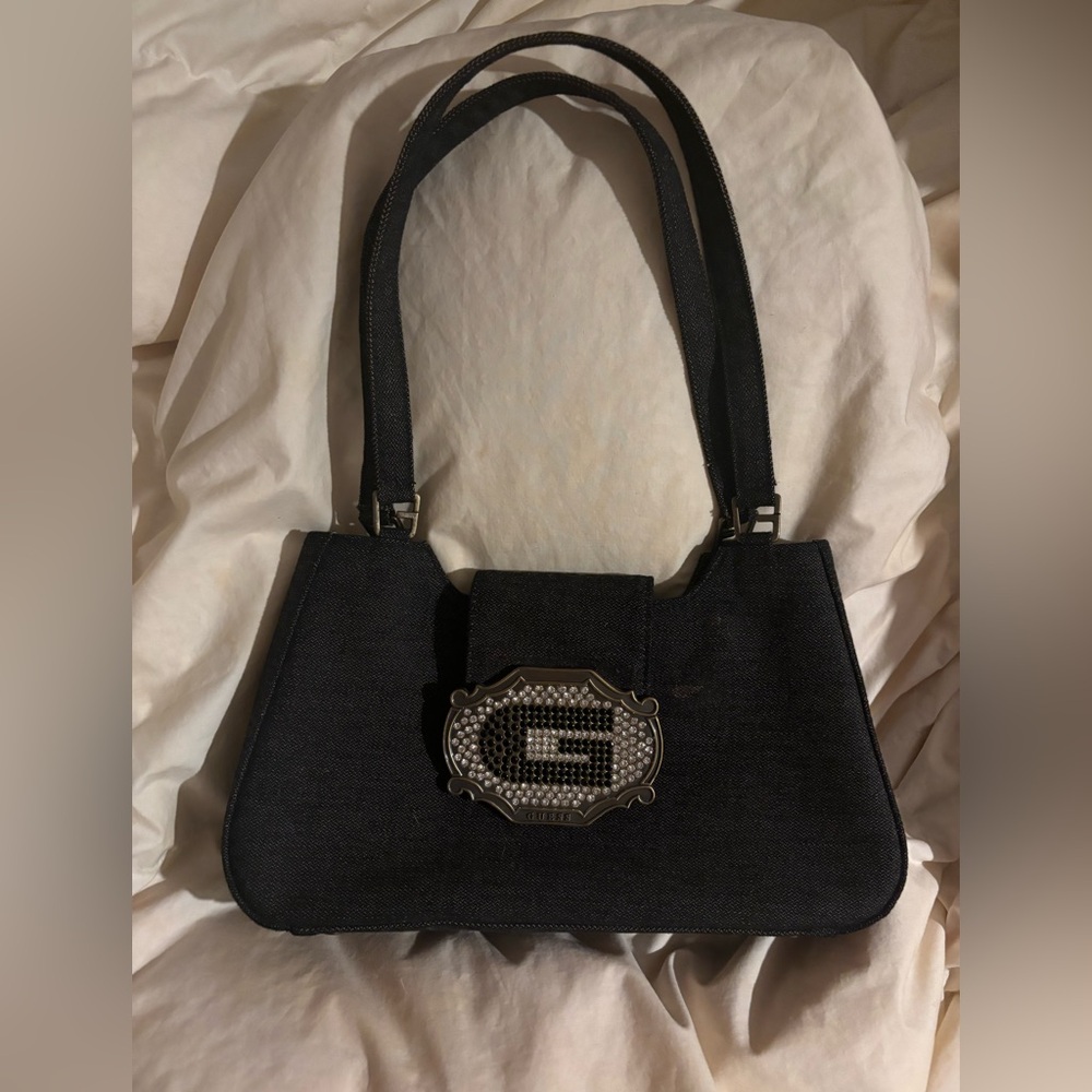 Guess Y2K shoulder purse with bedazzled clasp super cute!